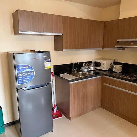 Condo Near Moa, Ccp, Bsp, Star City, Vito Cruz, Buendia, Naia